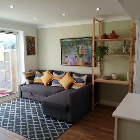 Spacious Townhouse With Sea Views Near Cardiff Barry Exterior photo