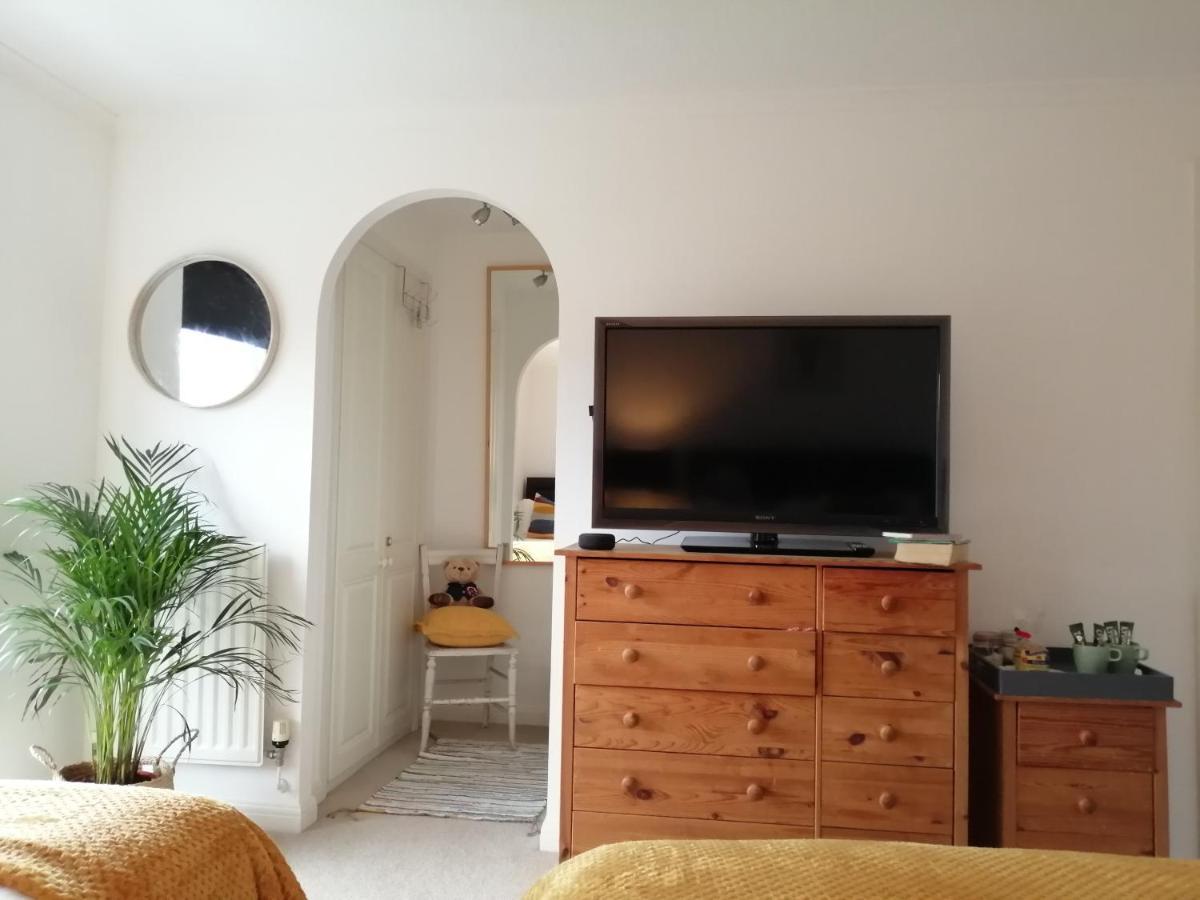 Spacious Townhouse With Sea Views Near Cardiff Barry Exterior photo